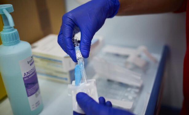 La Agencia de Medicamentos ya no informará más de casos de miocarditis por las vacunas