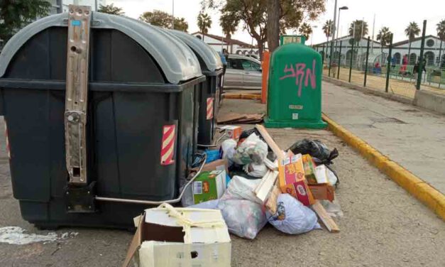 El Ayuntamiento denuncia "sabotajes" en plena huelga de basuras en El Puerto