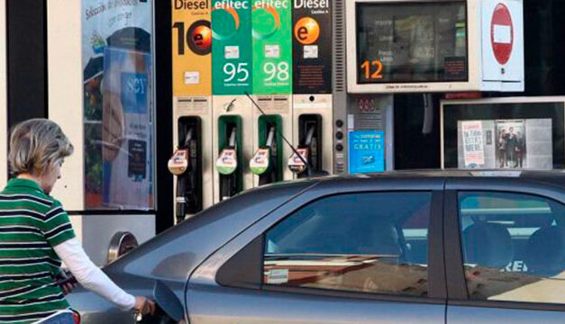 El gasóleo supera los dos euros en más de un centenar de gasolineras