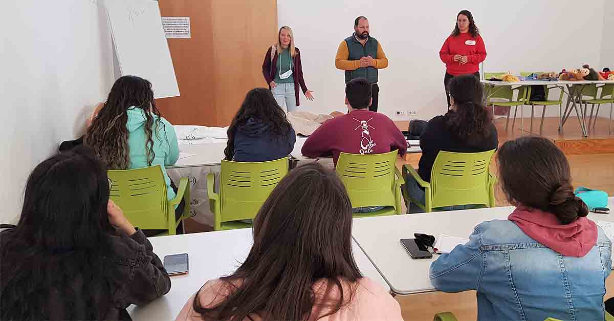 El curso "Técnico de Espectáculos y Talleres" aborda las distintas herramientas de dinamización y animación