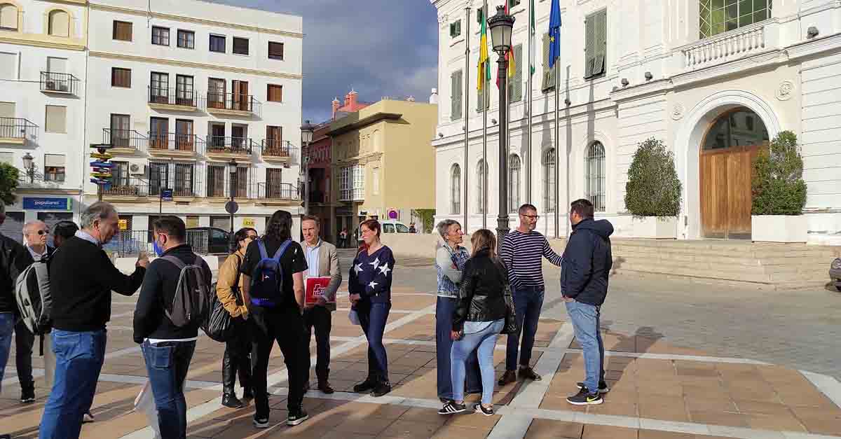 El PSOE denuncia la situación de la limpieza de El Puerto
