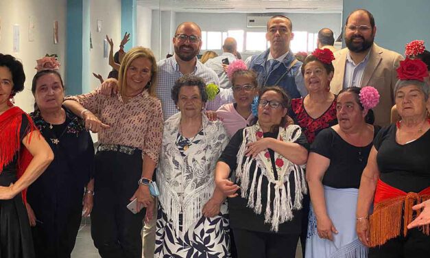 La Preferia se adelanta al Barrio Alto y al Centro Histórico para disfrutar con los mayores del mejor ambiente