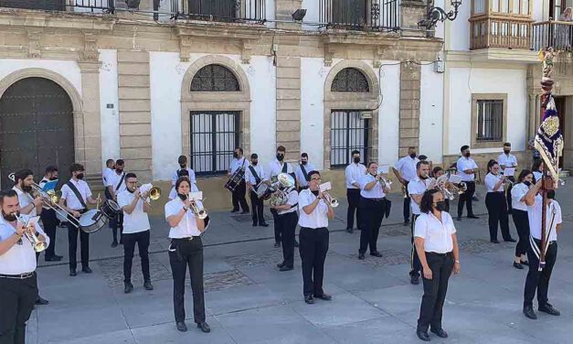 La Agrupación Musical Santísimo Cristo de la Humildad y Paciencia y la Maestro Dueñas, para el Corpus