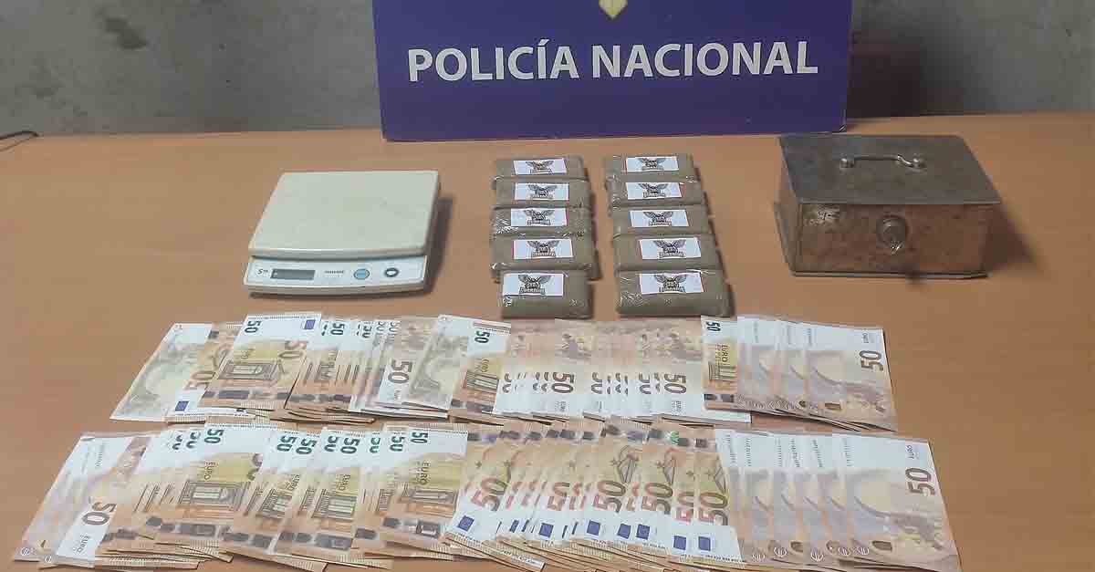 Desmantelado un punto de venta de droga ubicado en una cervecería