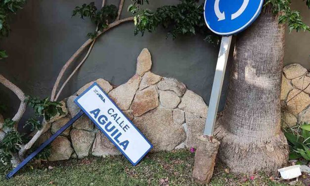 La Policía Local localiza a los autores de varios actos vandálicos contra señales de tráfico