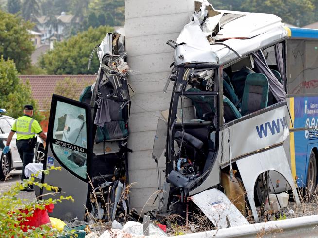 Evolución favorable del herido que está en UCI por el accidente de autobuses