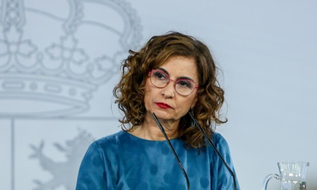 María Jesús Montero será número dos del PSOE en lugar de Lastra