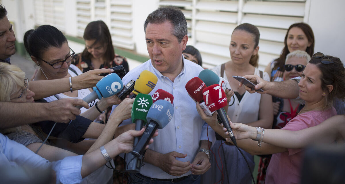 Espadas cree que el PSOE debe reforzarse para el próximo ciclo electoral