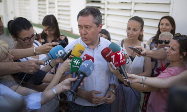 Espadas cree que el PSOE debe reforzarse para el próximo ciclo electoral