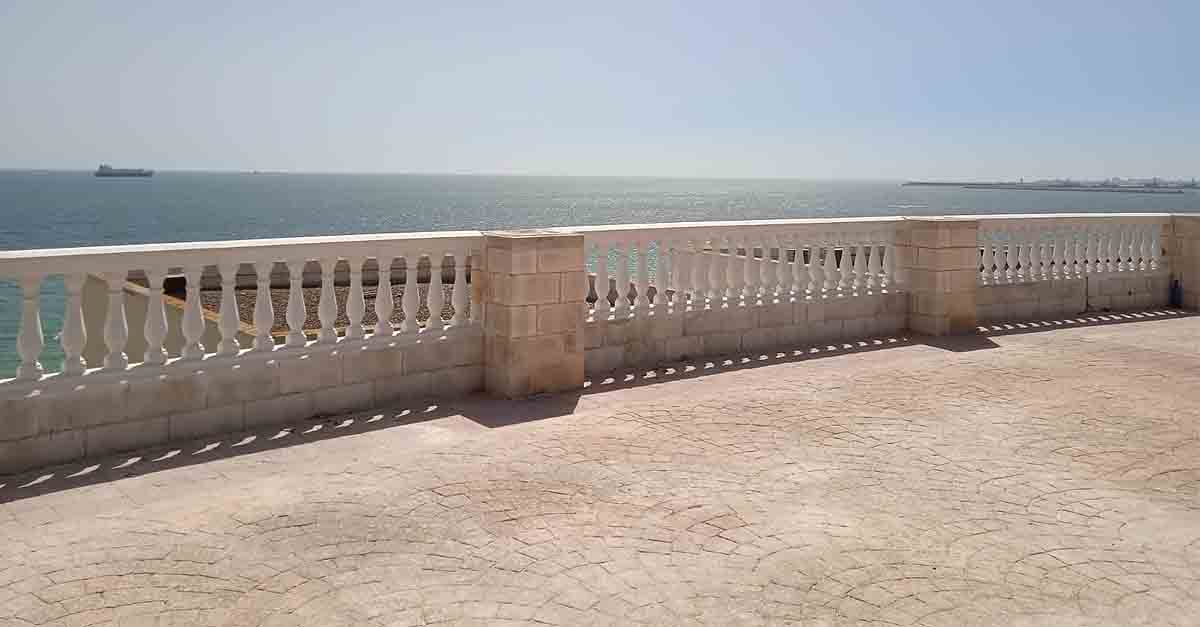 Concluidos los trabajos de reparación de la balaustrada del mirador de Fuentebravía