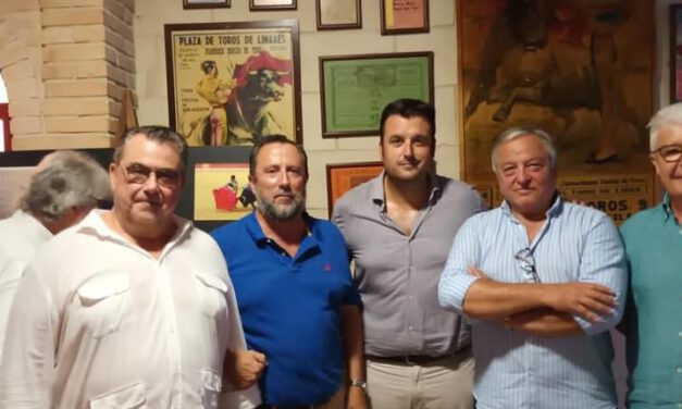 El Club Taurino "El Rabo" retoma su actividad con una exposición fotográfica de Javier Sánchez