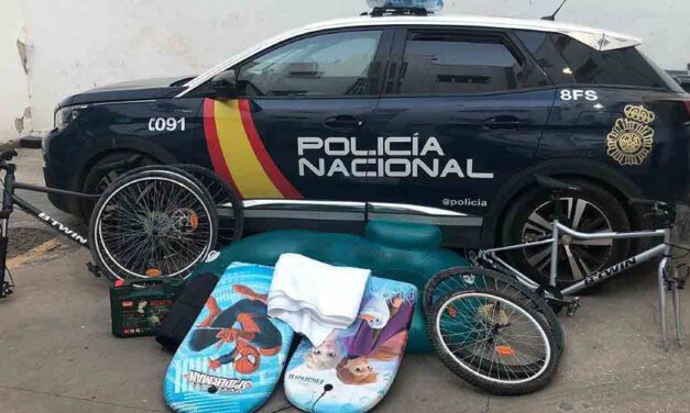 Detienen en El Puerto a dos personas en su huida tras robar en un domicilio