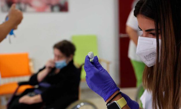 Andalucía suma 2.142 nuevos casos de covid y 37 muertos desde el viernes