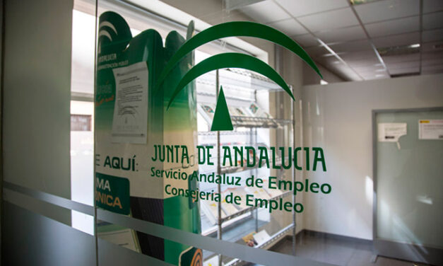 El desempleo baja en 2.263 personas en Andalucía en julio