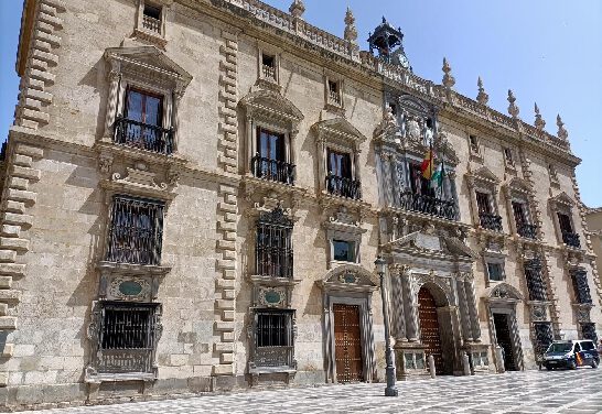 Se enfrenta a cinco años de prisión por falsedad documental en la separación de su mujer