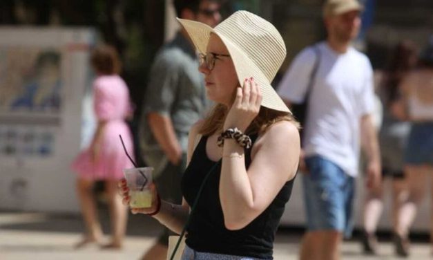 La alerta por altas temperaturas sigue vigente salvo en Huelva y Málaga