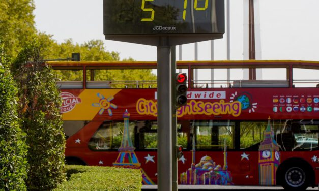Sevilla abre tres centros cívicos como refugio para personas vulnerables por el calor