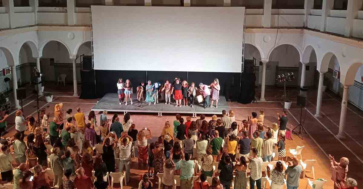 Éxito de las obras de los grupos de teatro aficionados Sin Límites, Aquelarre y Teatro Balbo