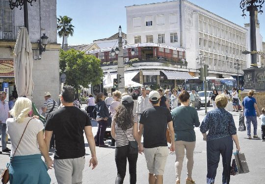 Los trabajadores afectados por un ERTE bajaron en agosto un 13 % hasta 1.704