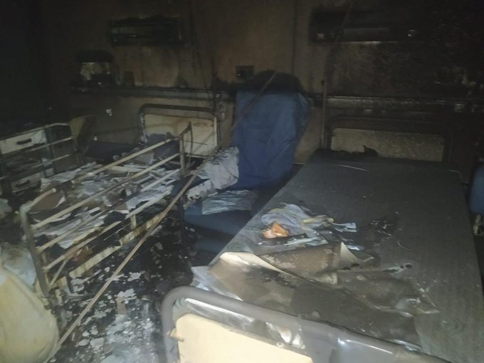 Evacuan a pacientes en un hospital de Córdoba por el incendio en una habitación