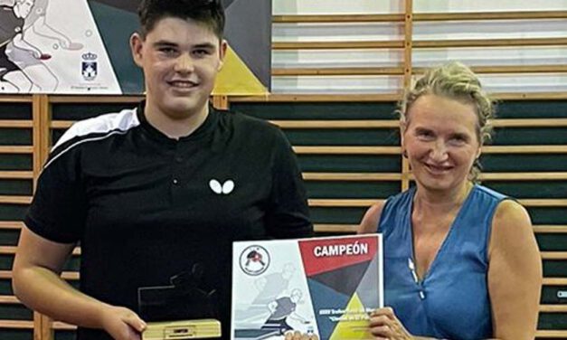 Fran Castillo Campeón del Trofeo de Tenis de Mesa "Ciudad de El Puerto"