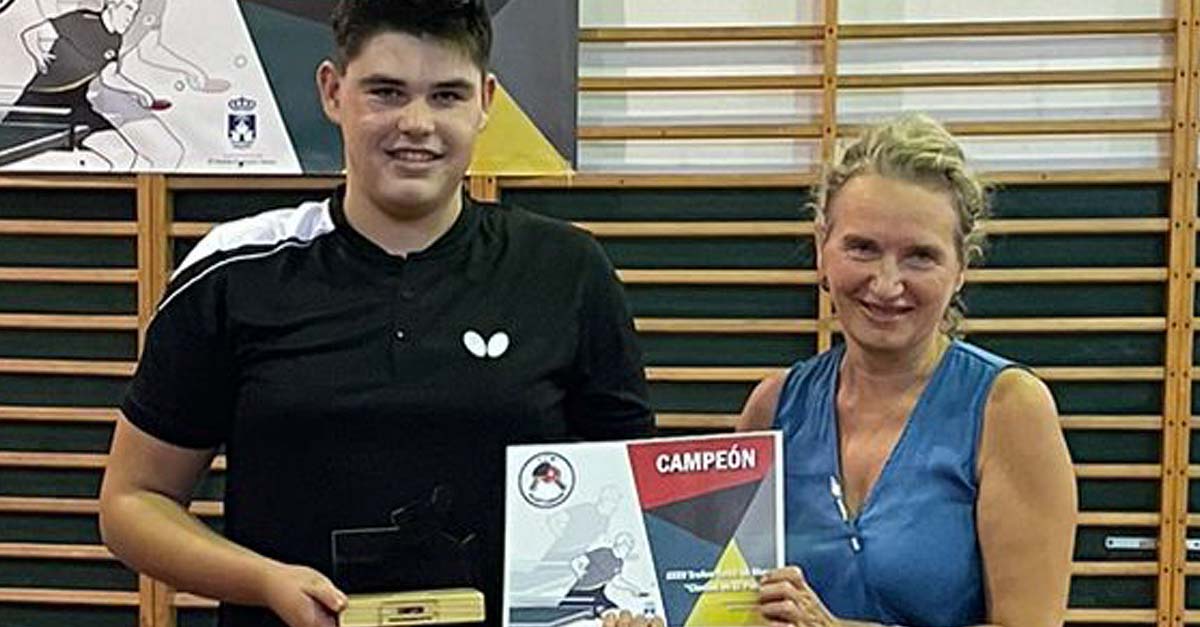 Fran Castillo Campeón del Trofeo de Tenis de Mesa "Ciudad de El Puerto"