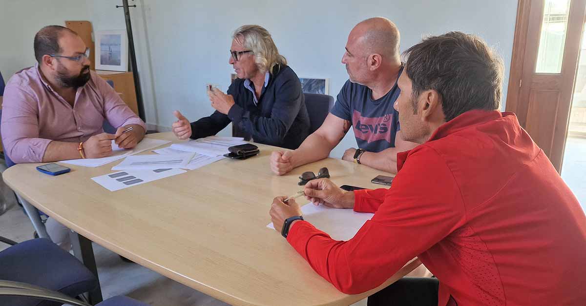 Bello se reúne con UGT para evaluar la reorganización del Personal del Ayuntamiento