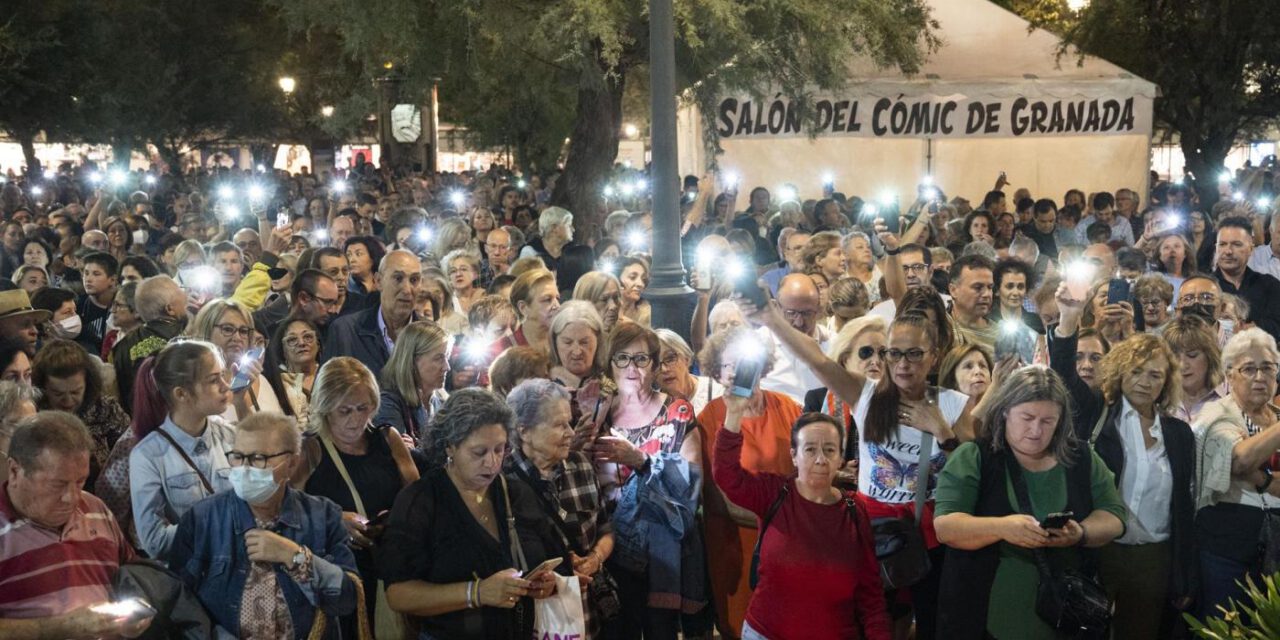 Granada se vuelca en una concentración multitudinaria en memoria de Spiriman