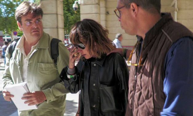 María León denuncia por detención ilegal y lesiones a los policías que la arrestaron