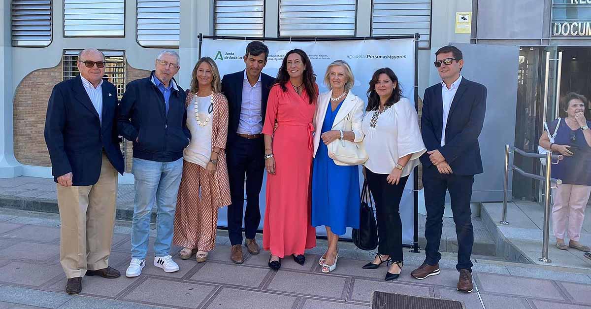 La Junta reconoce la labor de Afanas El Puerto y Bahía con las personas mayores