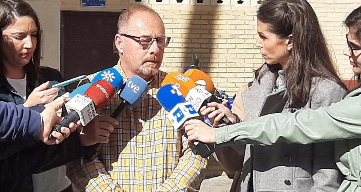 Antonio del Castillo dice es "de vergüenza" que se cierre búsqueda de Marta