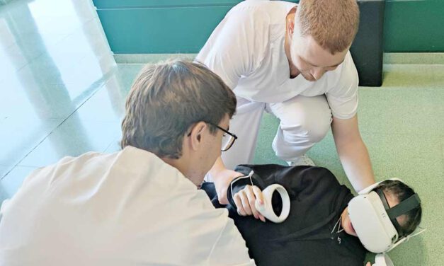 La Universidad de Jaén usa la realidad virtual para formar a futuros enfermeros