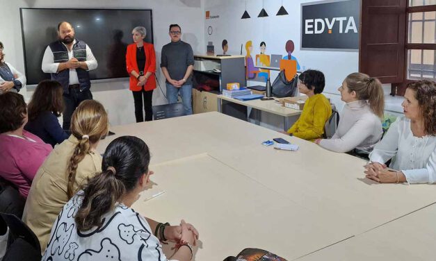 Purullena acoge el curso de "Competencias Digitales" para brindar la opción de empleo a 12 mujeres