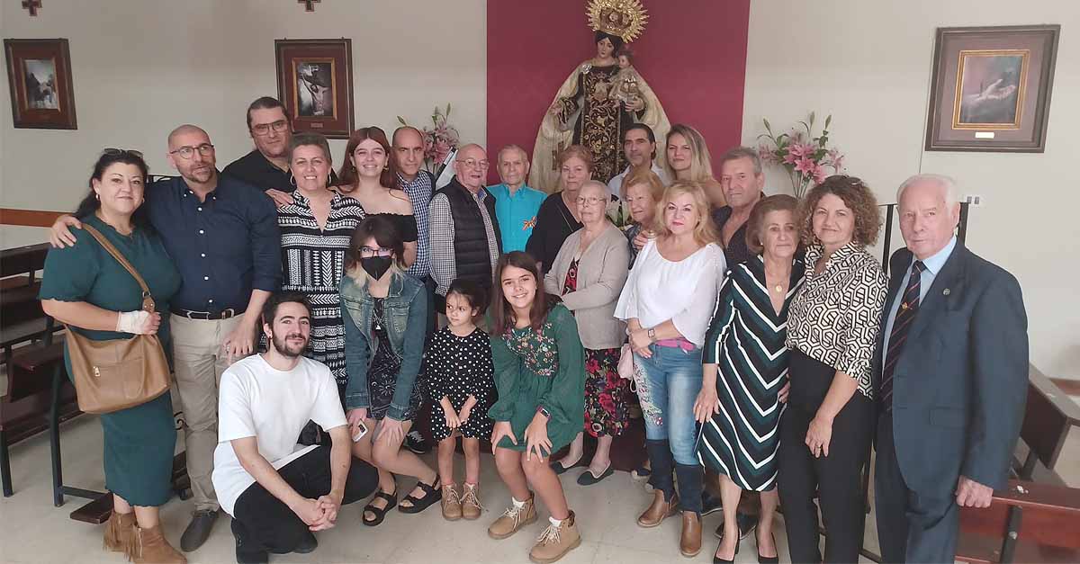 La Hermandad del Carmen rinde homenaje a José Rodríguez, "Pepe Jamón", por el Día de la Familia del Mar