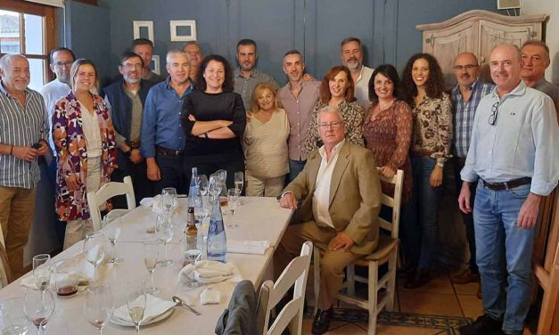 Juan Macías Patino se jubila tras 34 años trabajando en Apemsa