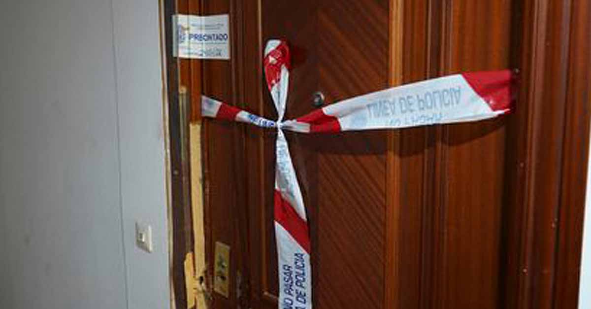 Un hombre de 80 años con Alzheimer mata a puñaladas a su mujer en Benalmádena