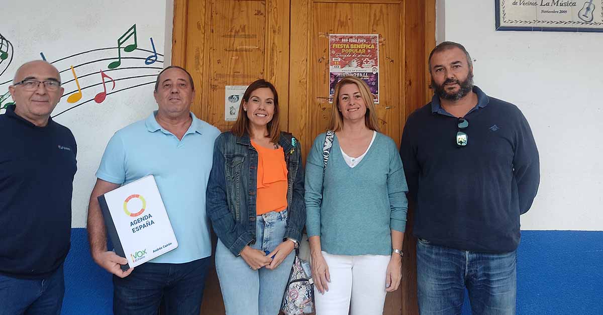 Vox El Puerto pide que se atiendan las demandas de limpieza, seguridad y alumbrado de El Juncal