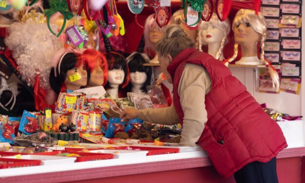 Los andaluces gastarán una media de 702 euros estas navidades según un estudio