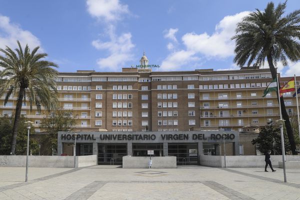 El niño de Manzanilla continúa en la UCI "muy grave pero estable"