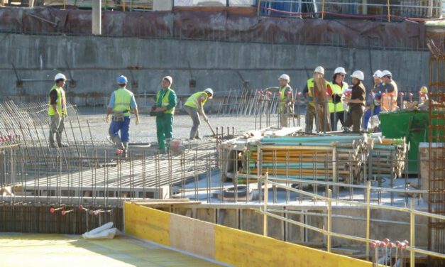 El paro baja en Andalucía en noviembre en 11.169 desempleados y sitúa el total en 749.377