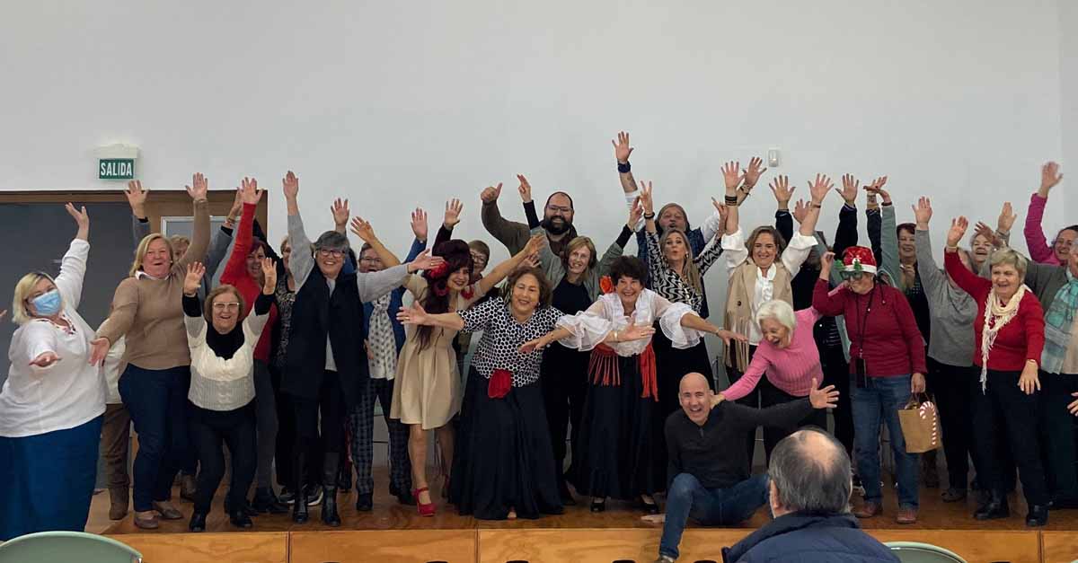 Representaciones creadas por las propias asociaciones vecinales clausuran los talleres de teatro