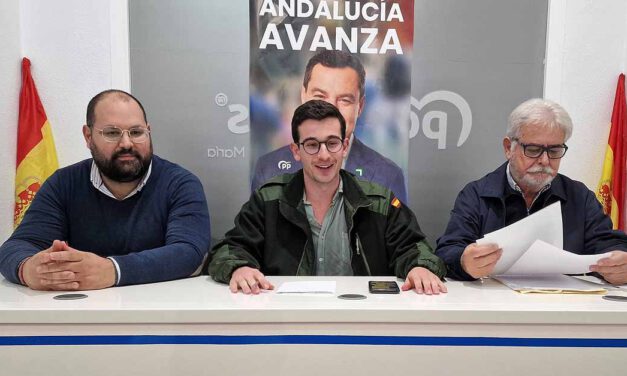 El PP y Nuevas Generaciones organizan una mesa redonda con motivo del Día de la Constitución