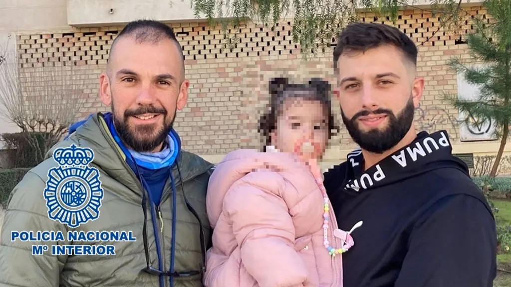 Un policía de Antequera reanima en la comisaría a una bebé en parada cardiorrespiratoria