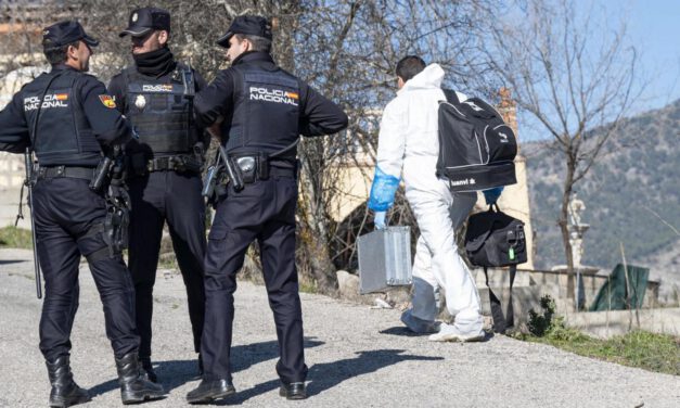 El bebé hallado muerto en Granada era recién nacido y no hay signos de violencia