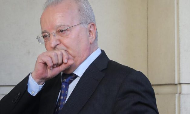 El exconsejero Antonio Fernández entra en prisión para cumplir sus casi 8 años por los ERE