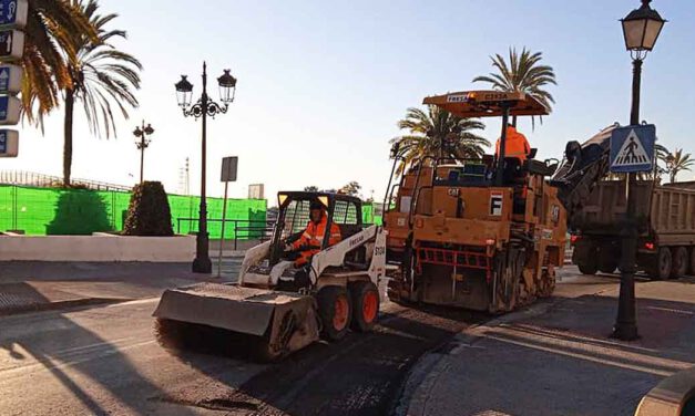 Comienza el asfaltado de Pozos Dulces que cerrará jueves y viernes el acceso del tráfico a la ciudad por esta zona