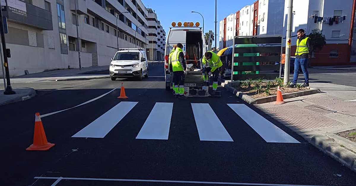 La obra de reurbanización de la avenida de Sanlúcar afronta su recta final