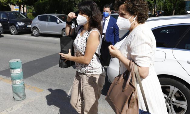 El juez que condenó a Juana Rivas amplía la querella contra su abogado