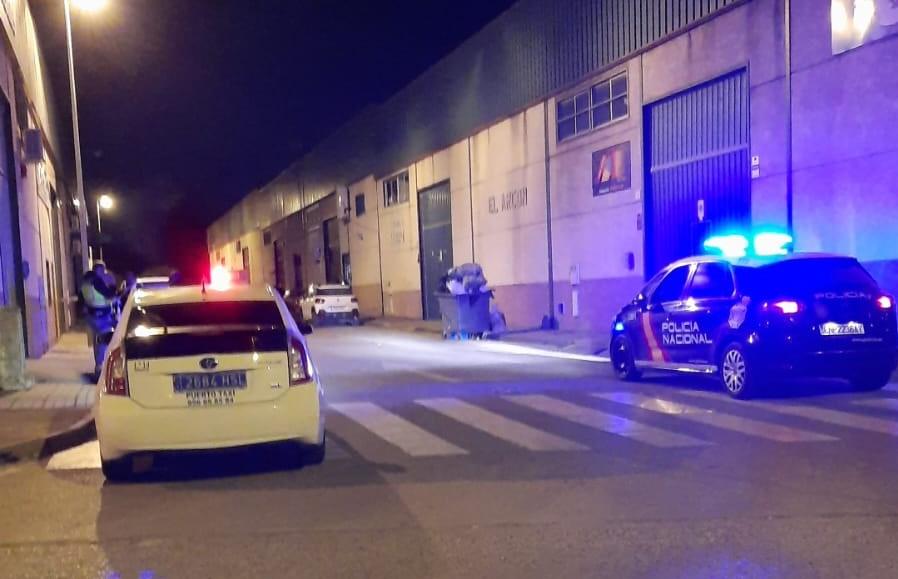 Encuentran el cuerpo sin vida de una mujer en una nave del polígono industrial de Rota