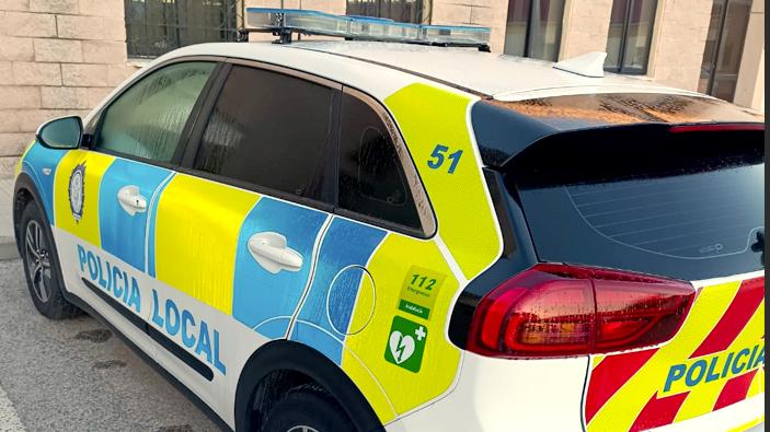 La Policía Local de Algeciras salva a un hombre que queda sin pulso jugando al fútbol